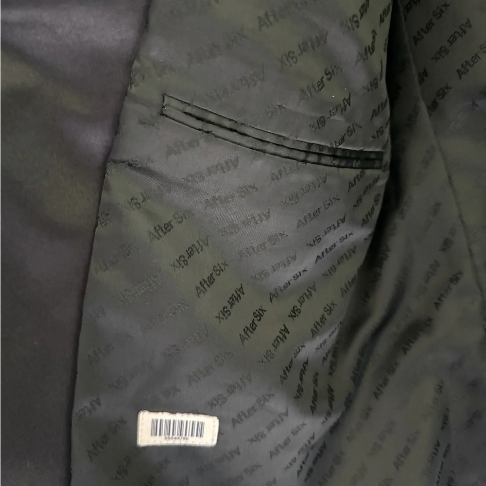 After Six Men’s 42S Formal 3Button Black Blazer 100% Horsted Wool, single breast
